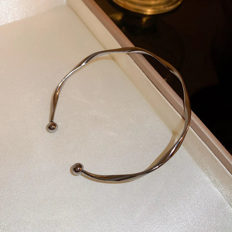 Pulseira Dourada Joias Minimalista