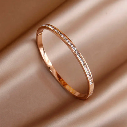 Bracelet à breloques lettre entièrement en cristal en acier inoxydable