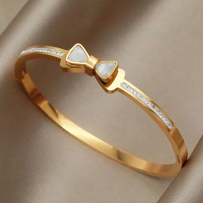 Bracelet à breloques lettre entièrement en cristal en acier inoxydable