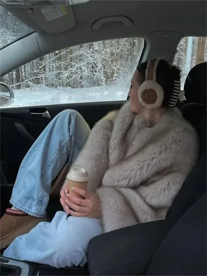 Lepršava bunda od umjetnog krzna za žene