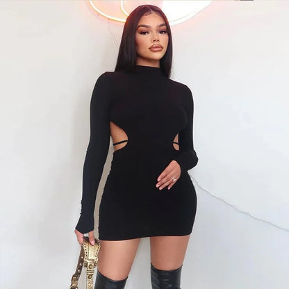 Elegantna večernja mini haljina bez leđa