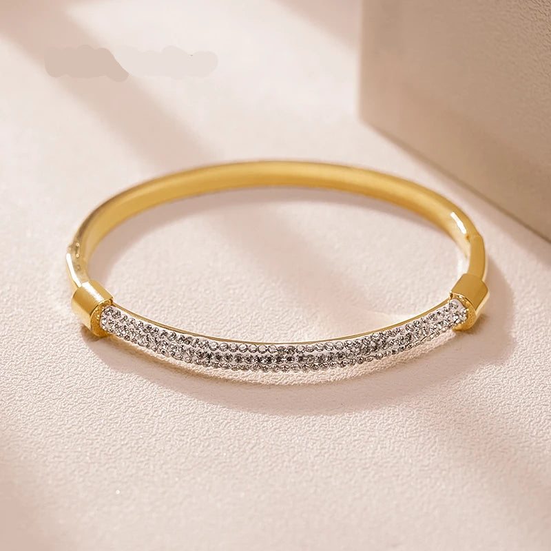 Pulseiras de punho de zircônia cúbica na moda pulseira de titânio