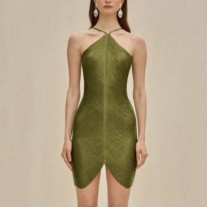 Mini-robe de soirée sans manches à col suspendu