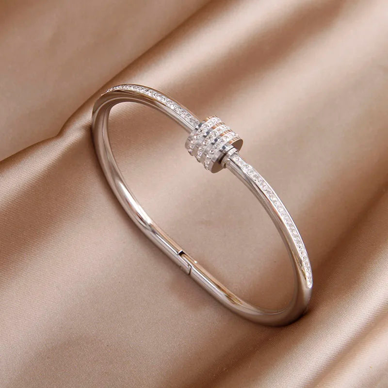 Bracelet à breloques lettre entièrement en cristal en acier inoxydable