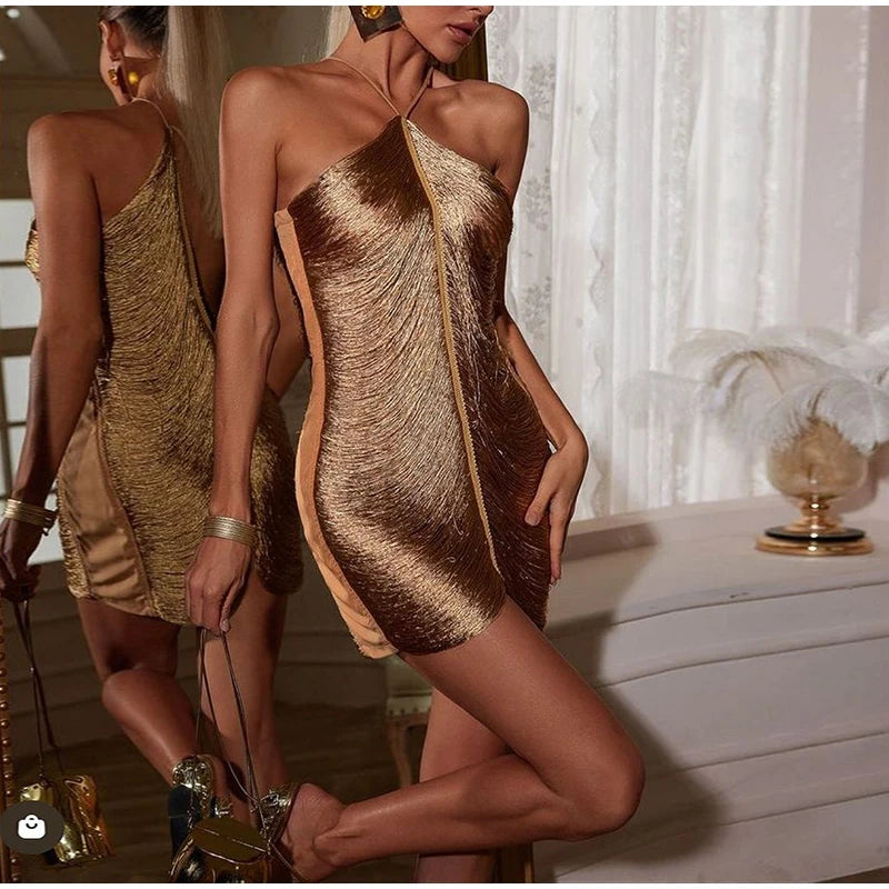 Minivestido com borlas brilhantes para festa à noite