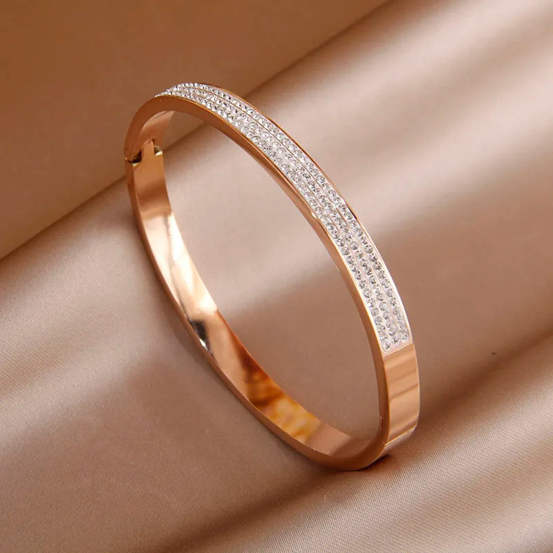 Bracelet à breloques lettre entièrement en cristal en acier inoxydable