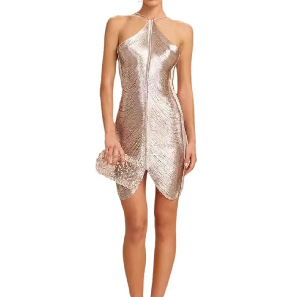 Vestido curto de festa sem mangas com decote pendurado
