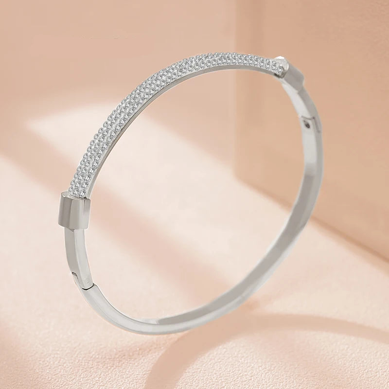 Pulseiras de punho de zircônia cúbica na moda pulseira de titânio