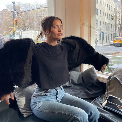 Mantel aus Kunstfuchspelz mit Schalkragen