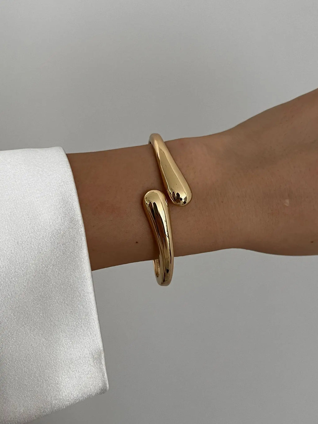 Bracciale rigido in oro con polsini in metallo vintage Hip Hop