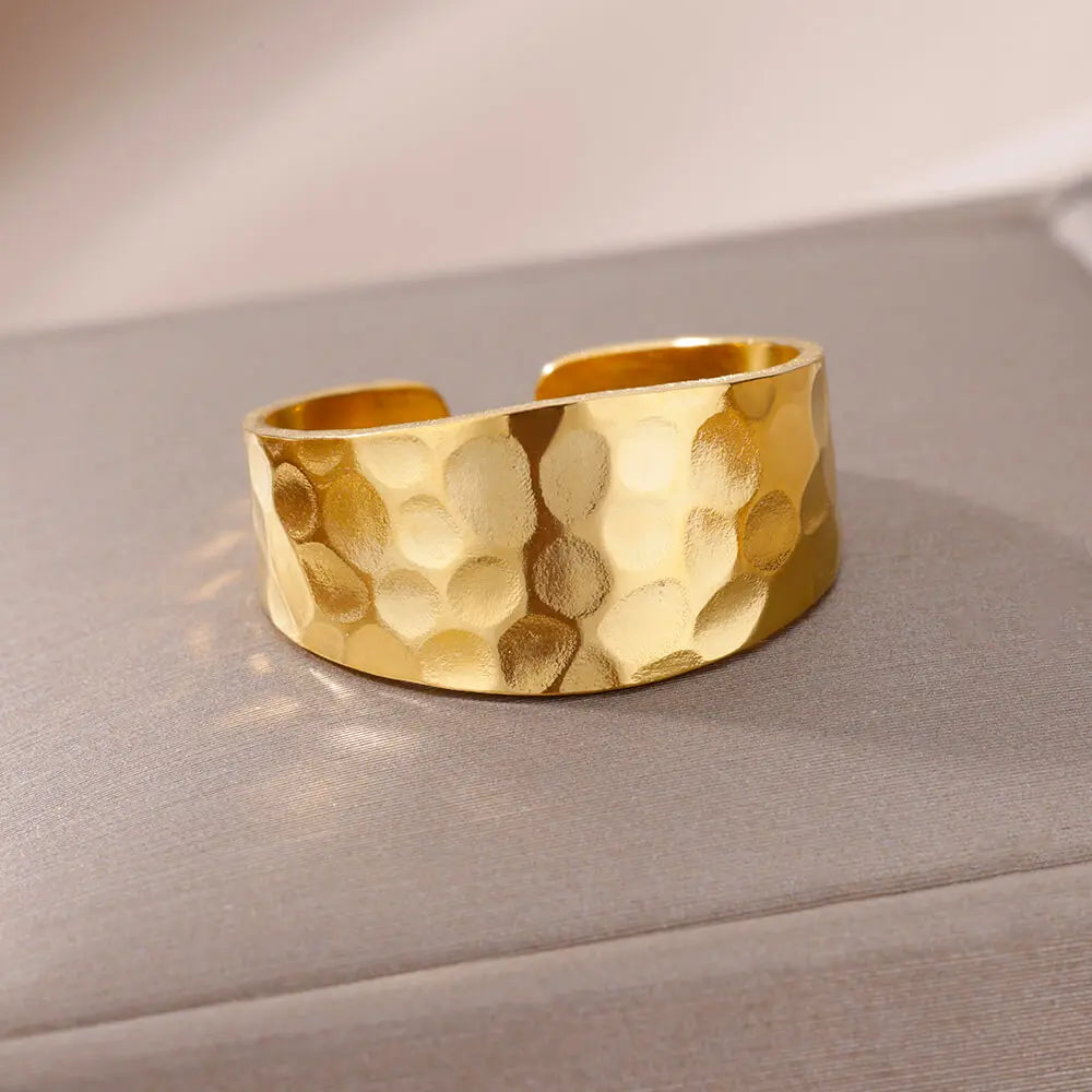Goldfarbene Edelstahlringe – 17 mm