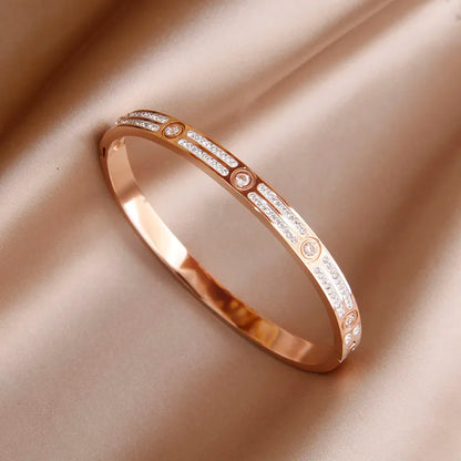 Bracelet à breloques lettre entièrement en cristal en acier inoxydable