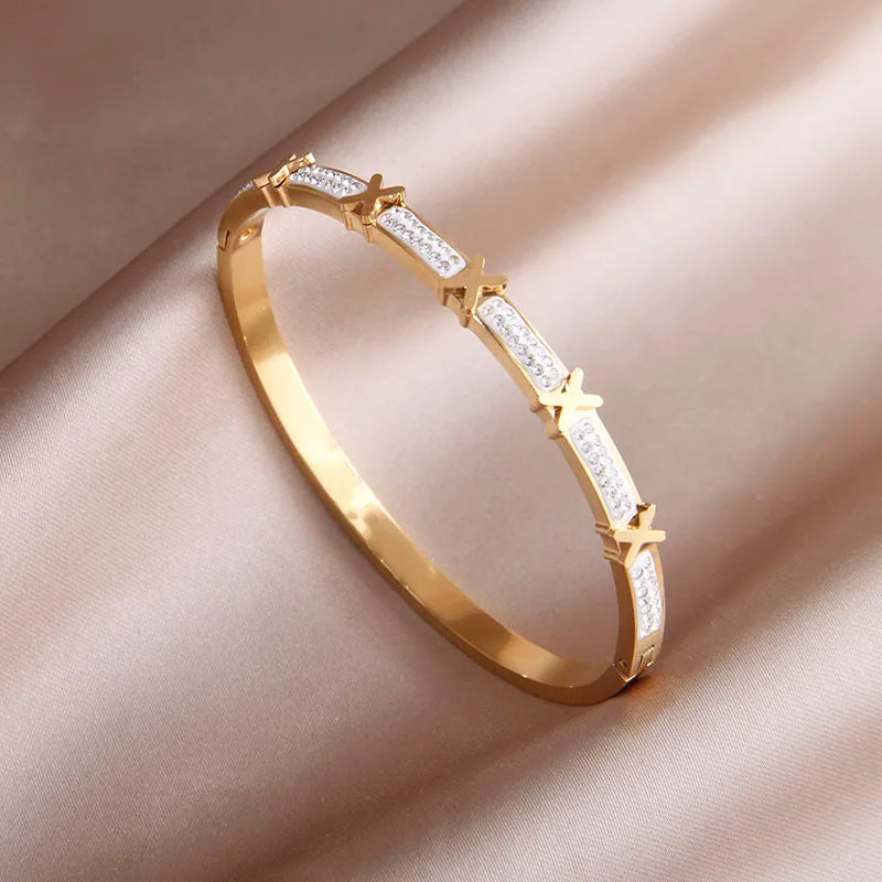 Bracelet à breloques lettre entièrement en cristal en acier inoxydable