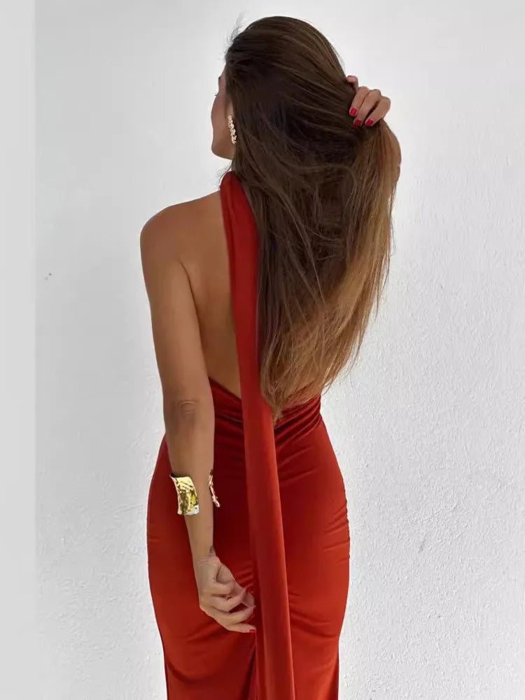 Robe Longue Col Suspendu Rouge