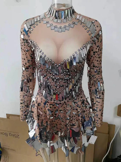 Minikleid mit Spiegeln, Festival- und Party-Outfit